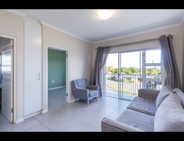 2 BEDROOM APARTMENT FOR SALE IN TABLE VIEW